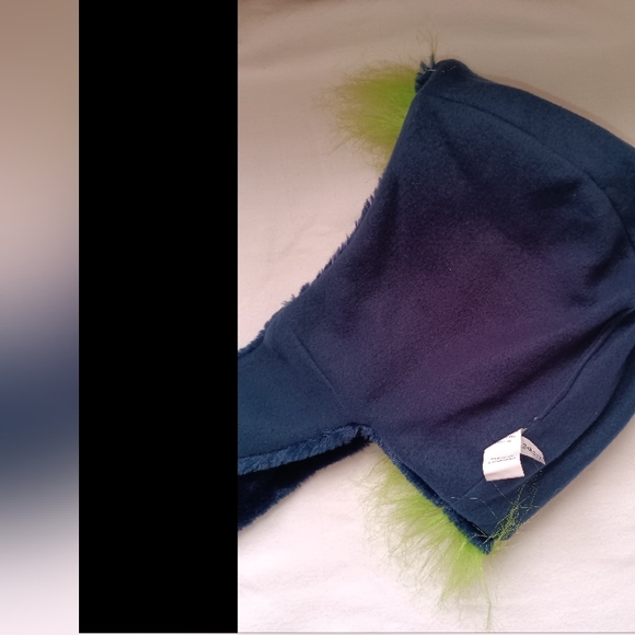 🆕NFL Seattle Seahawks Green Mohawk Hair Winter Hat Fan Gear SEAHAWKS football - Picture 6 of 12